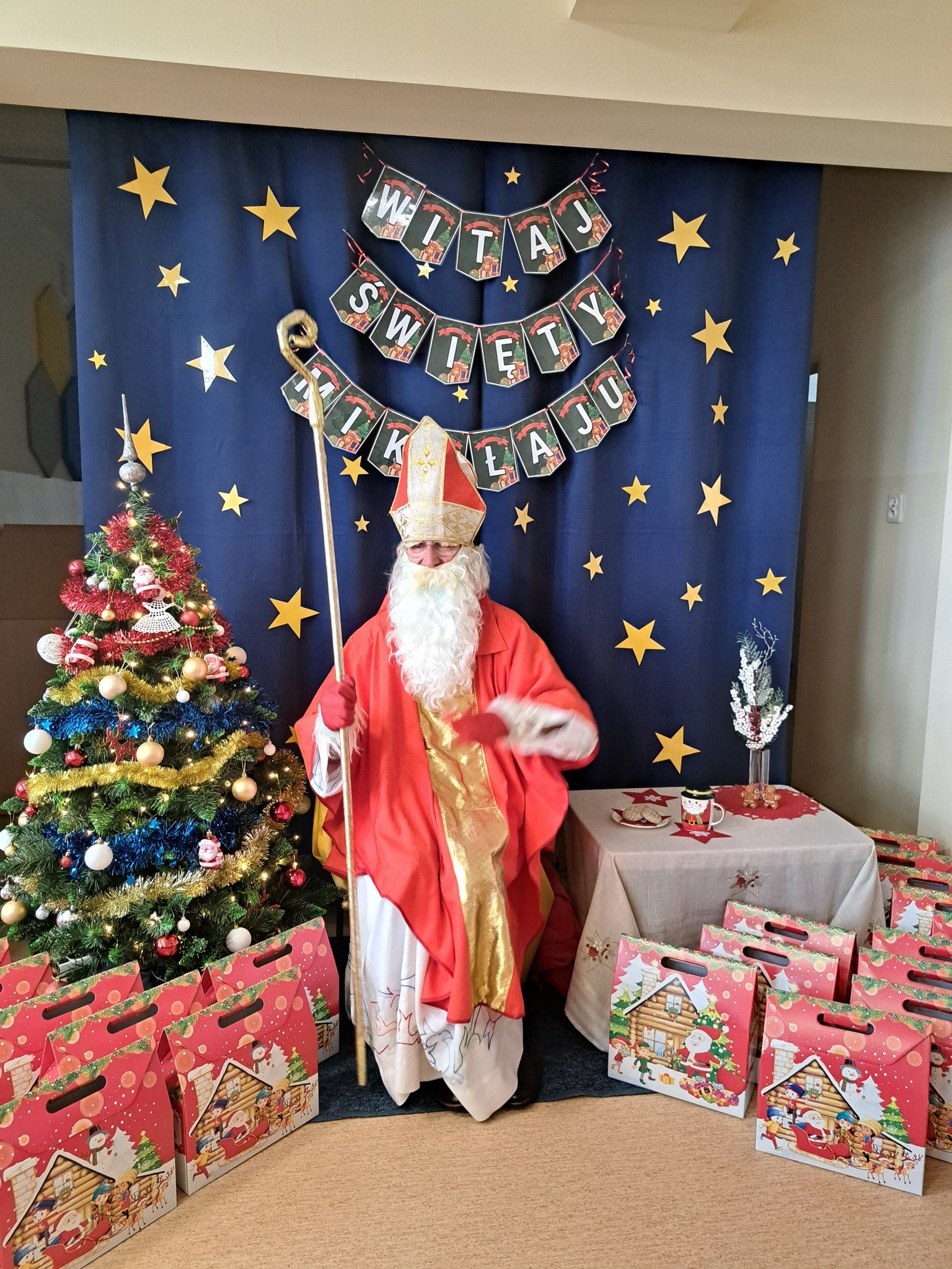 🎅✨ Wizyta Świętego Mikołaja w naszym przedszkolu!✨🎅