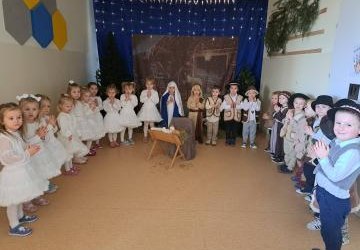 Jasełka w wykonaniu naszych Maluszków
